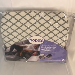 Boppy Pregnancy Wedge Pillow New